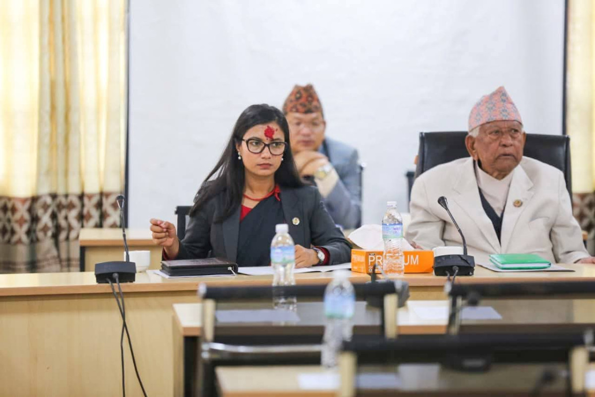 सांसदहरू नयाँ, नियमावली पुरानै, ओली पक्राउले निरीह एमालेले संसद अवरोध नगर्ने (खास खबर)