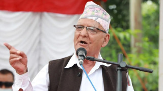 सत्तामा बस्नेहरू गैरजिम्मेवार र अराजक भए : चित्रबहादुर केसी